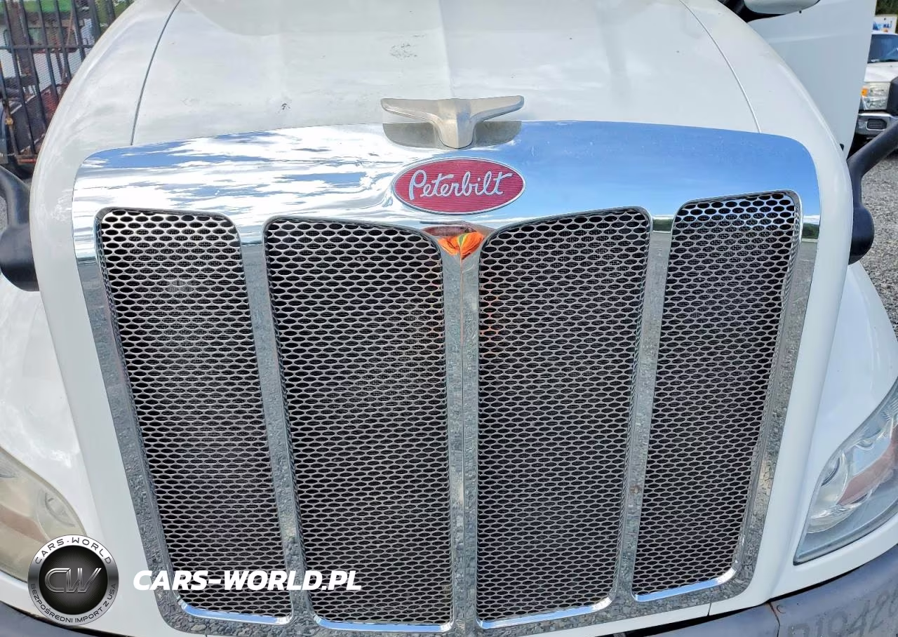2017 Peterbilt 579 Semi Truck VIN:1XPBA48X3HD428811 - 7