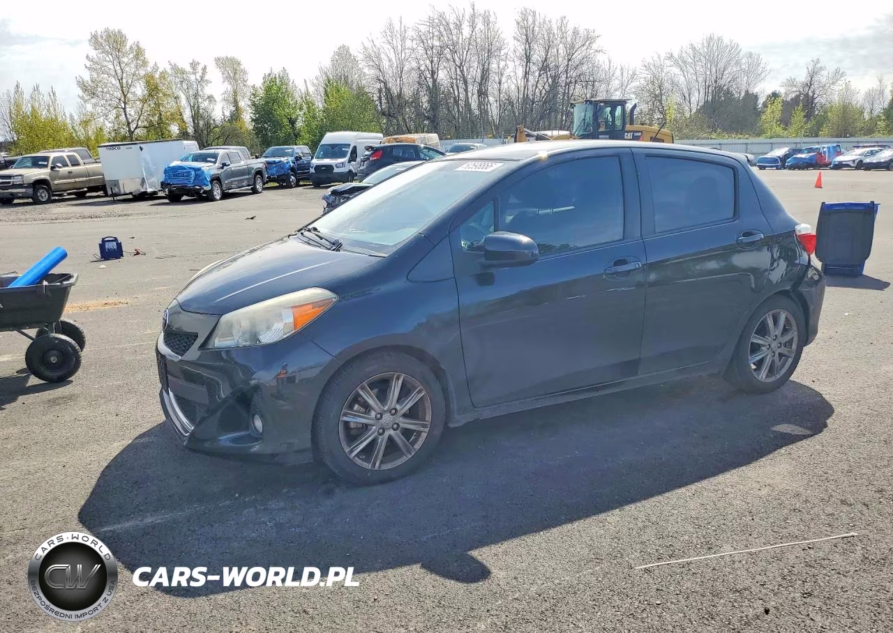 2013 Toyota Yaris 5-Door Se