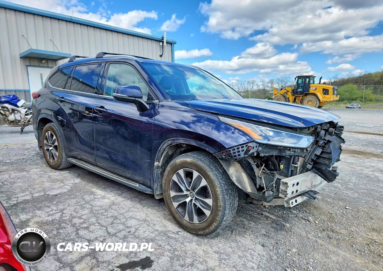 2021 Toyota Highlander Xle VIN:5TDHZRBH3MS160666 - 4