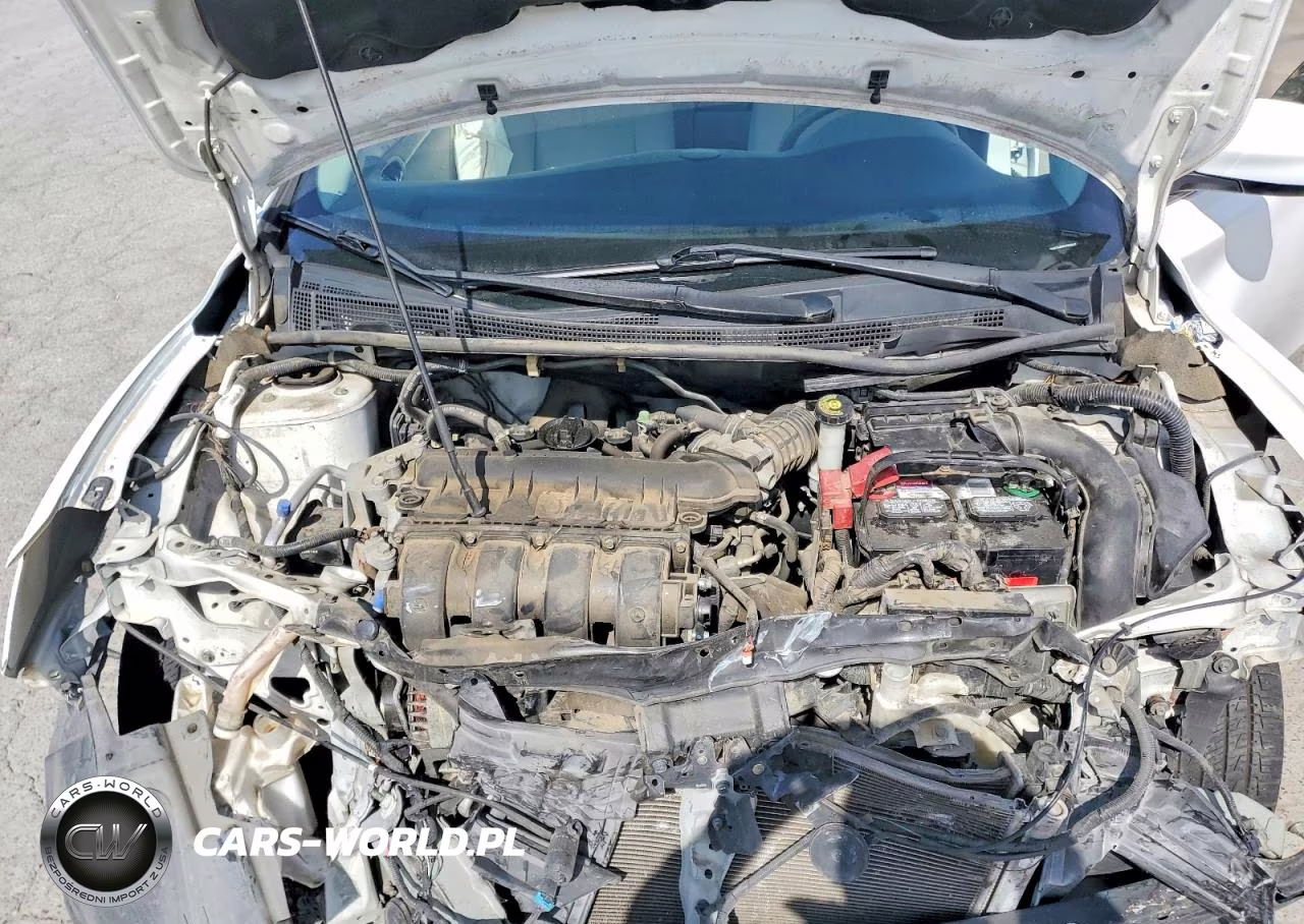 2015 Nissan Sentra S VIN:3N1AB7AP5FY331547 - 11