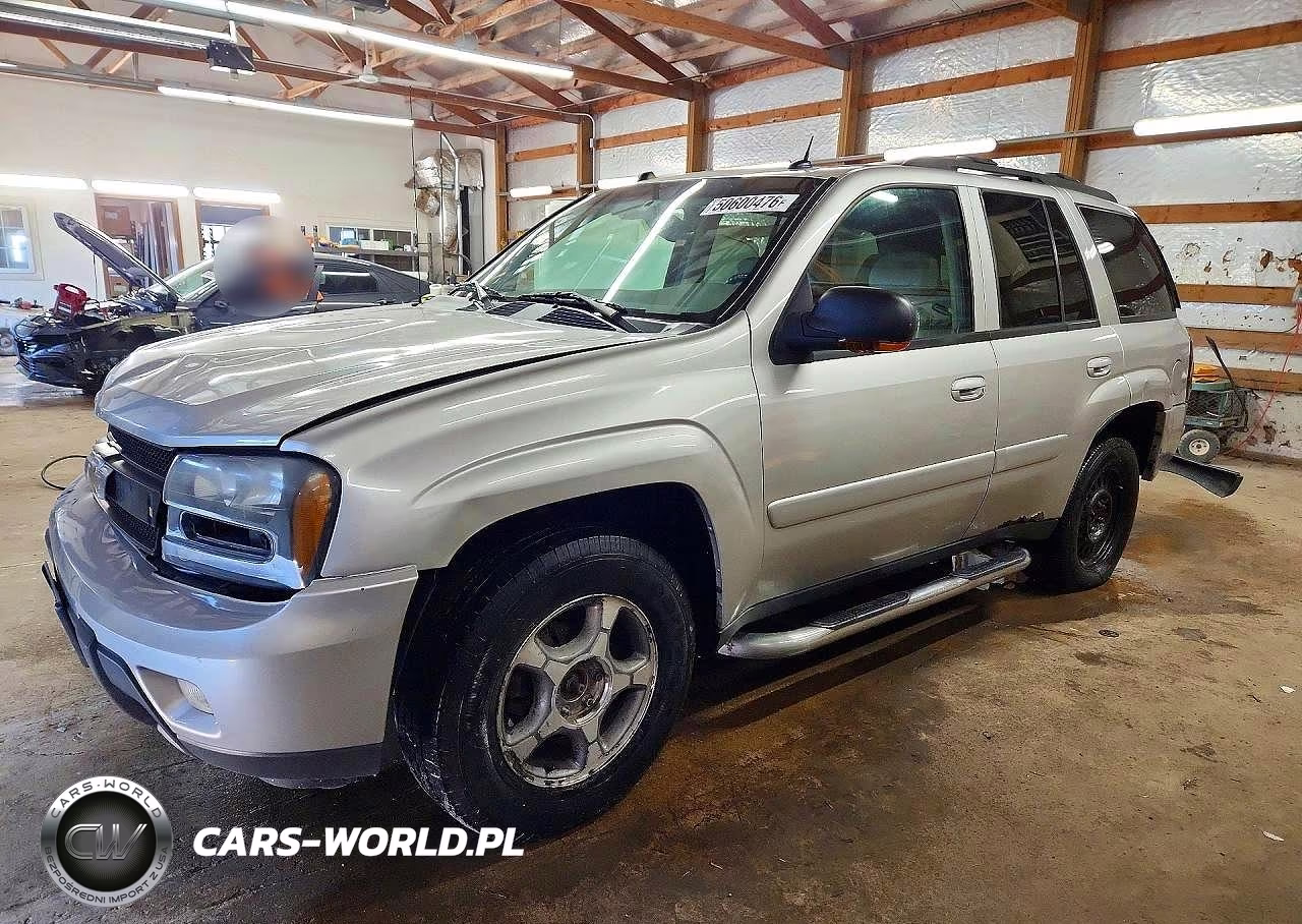 2005 Chevrolet Trailblazer Ls VIN:1GNDT13S652154937 - 1
