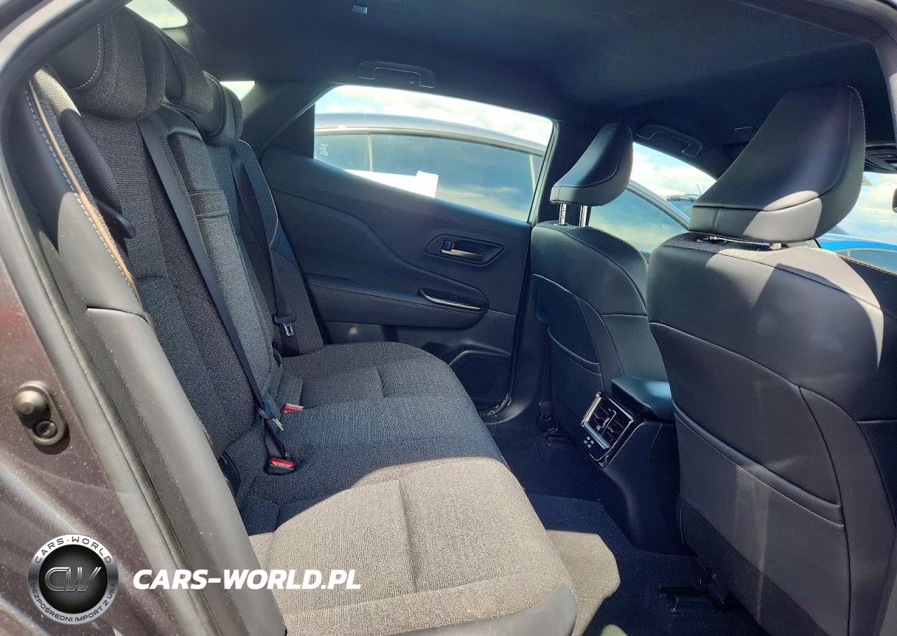 2024 Toyota Crown Xle VIN:JTDAAAAF5R3026972 - 10