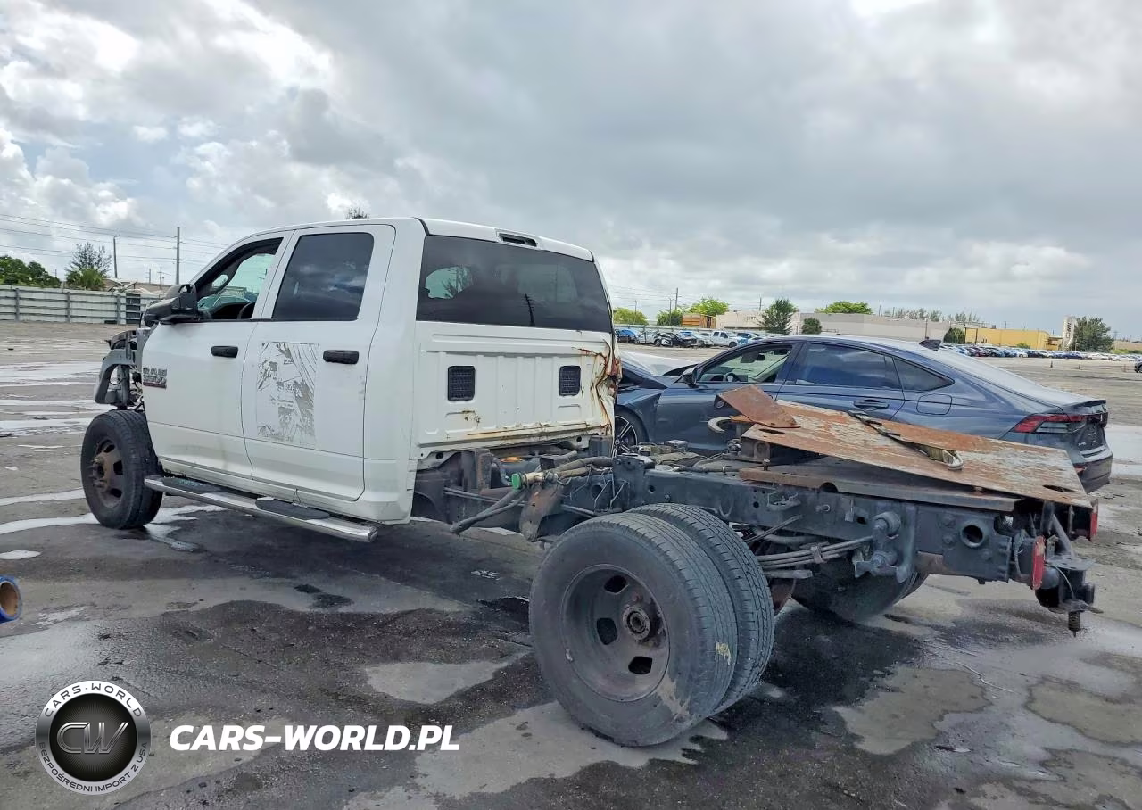 2018 Ram 3500 St VIN:3C63RRGL8JG361326 - 2