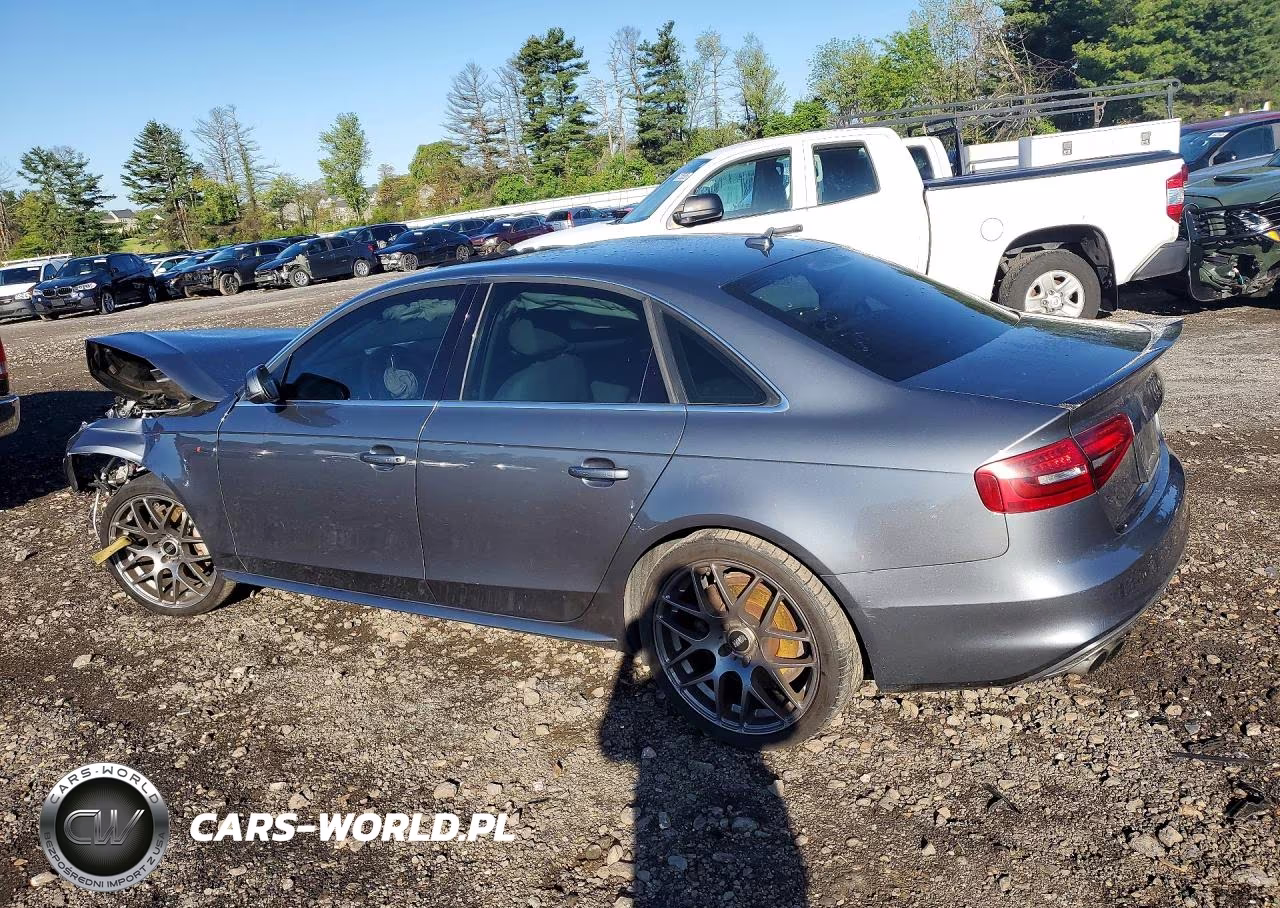2015 Audi A4 Premium VIN:WAUBFAFL2FN023643 - 2