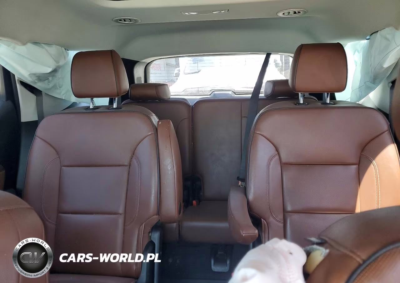 2019 Chevrolet Traverse High Country VIN:1GNEVJKW6KJ200092 - 10