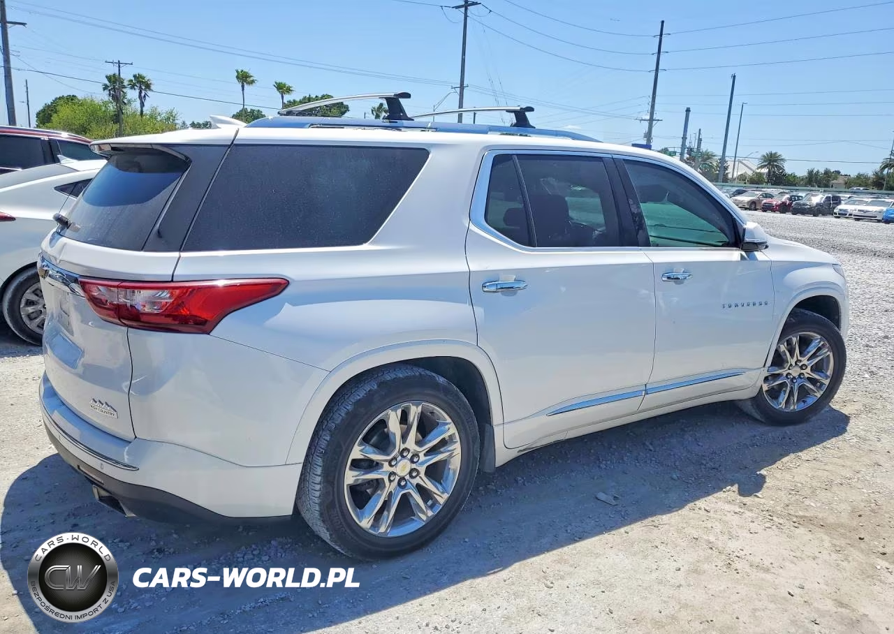 2019 Chevrolet Traverse High Country VIN:1GNEVJKW6KJ200092 - 3