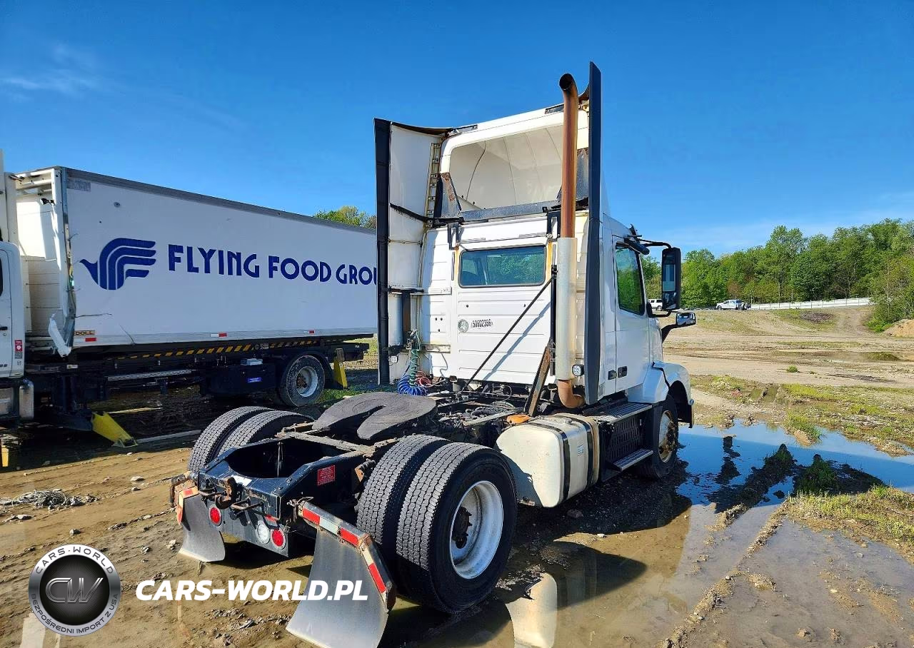 2017 Volvo Vn Vnl VIN:4V4N39TG0HN977426 - 4