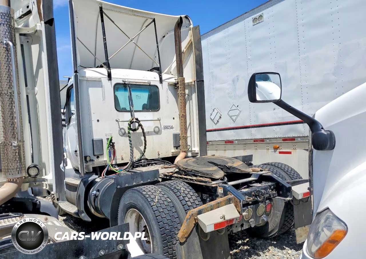 2018 Kenworth T680 Semi Truck VIN:1XKYA48XXJJ204331 - 3