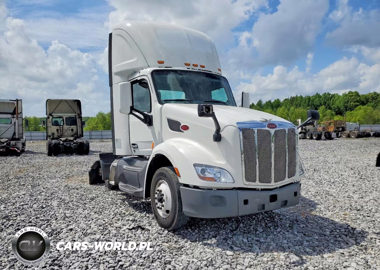 2018 Peterbilt 579 Semi Truck VIN:1XPBA48X4JD478378 - 9