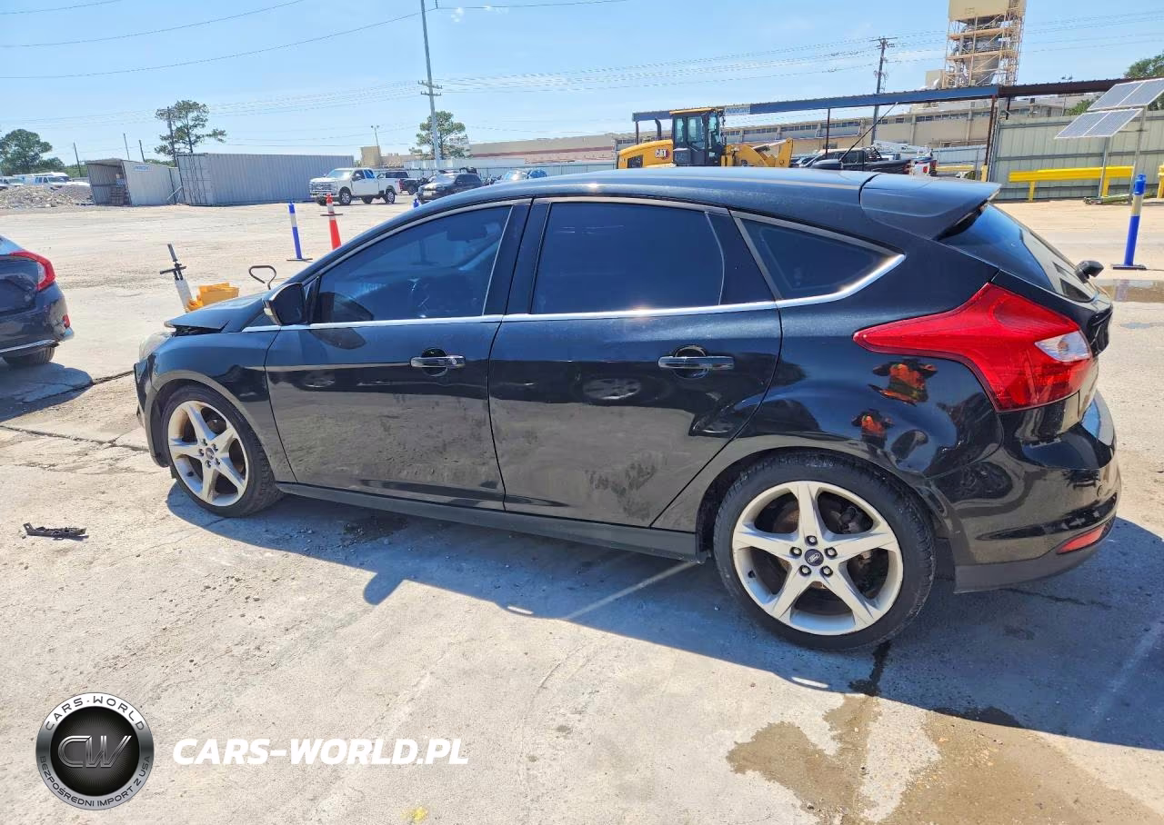 2013 Ford Focus Titanium VIN:1FADP3N27DL317597 - 2