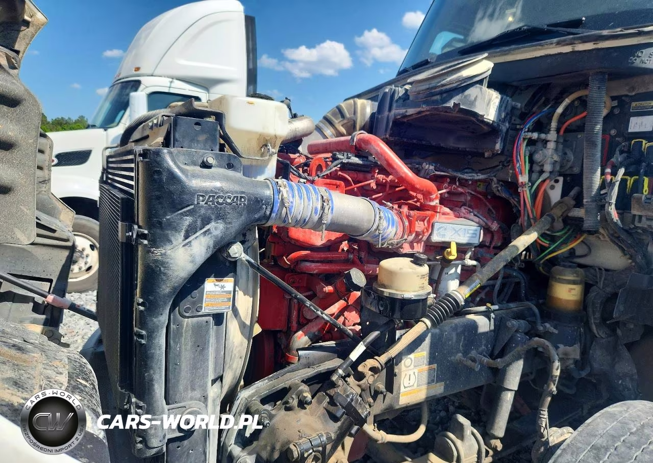 2018 Peterbilt 579 Semi Truck VIN:1XPBA48X0JD477356 - 7