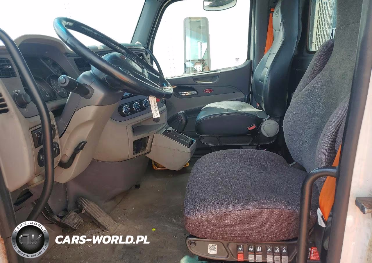 2016 Peterbilt 579 Semi Truck VIN:1XPBA48X4GD339568 - 5