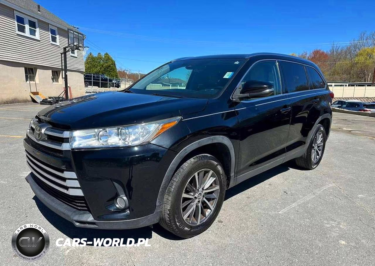 2019 Toyota Highlander Se