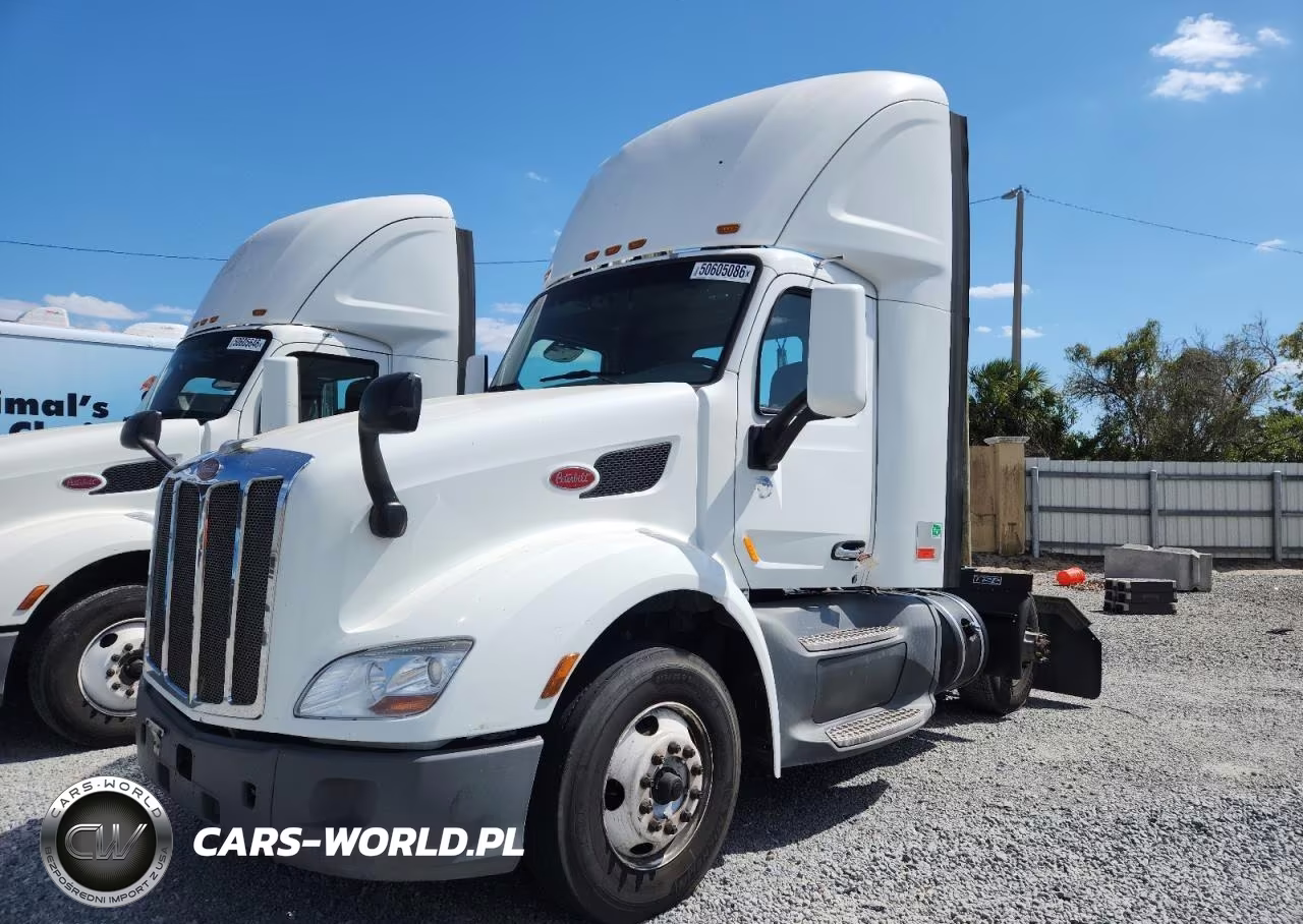 2018 Peterbilt 579 Semi Truck VIN:1XPBA48X3JD477254 - 2