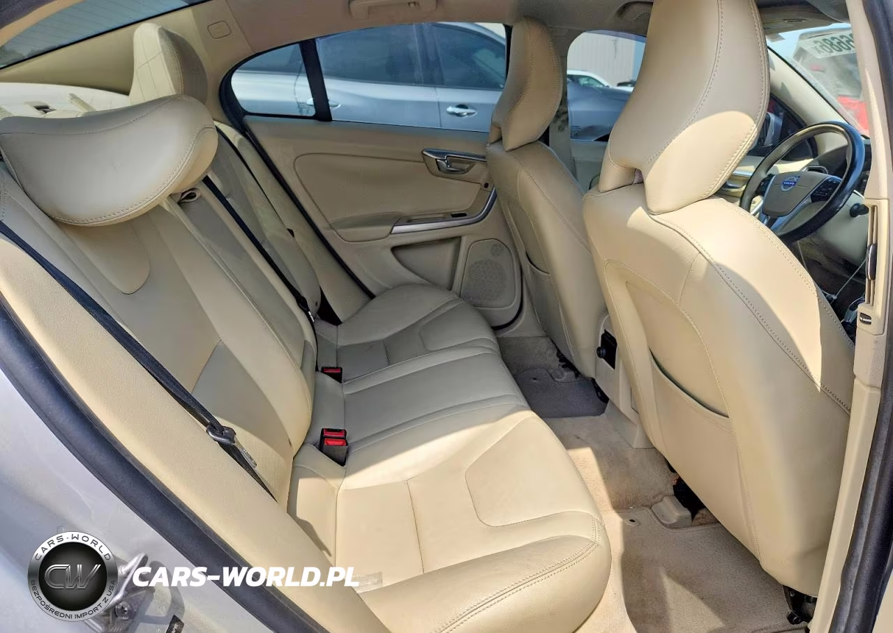 2015 Volvo S60 Premier VIN:YV140MFKXF1347155 - 10