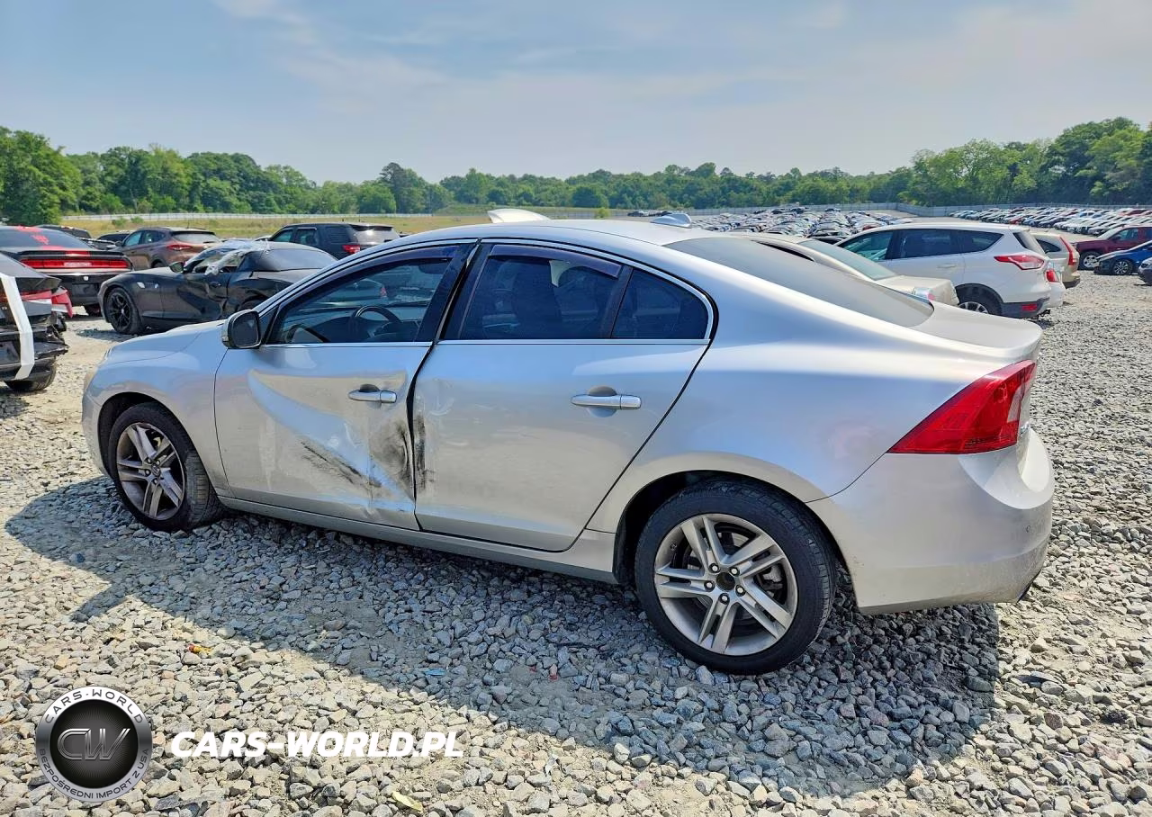 2015 Volvo S60 Premier VIN:YV140MFKXF1347155 - 2