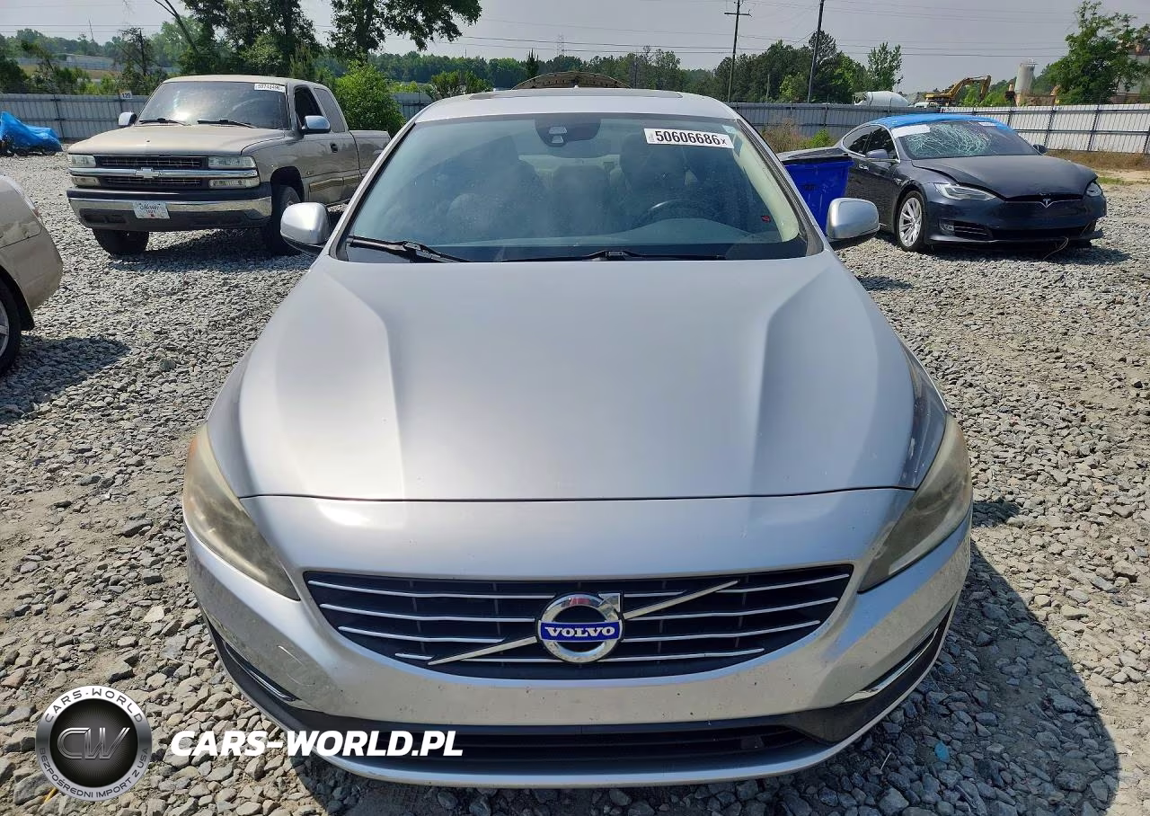 2015 Volvo S60 Premier VIN:YV140MFKXF1347155 - 5