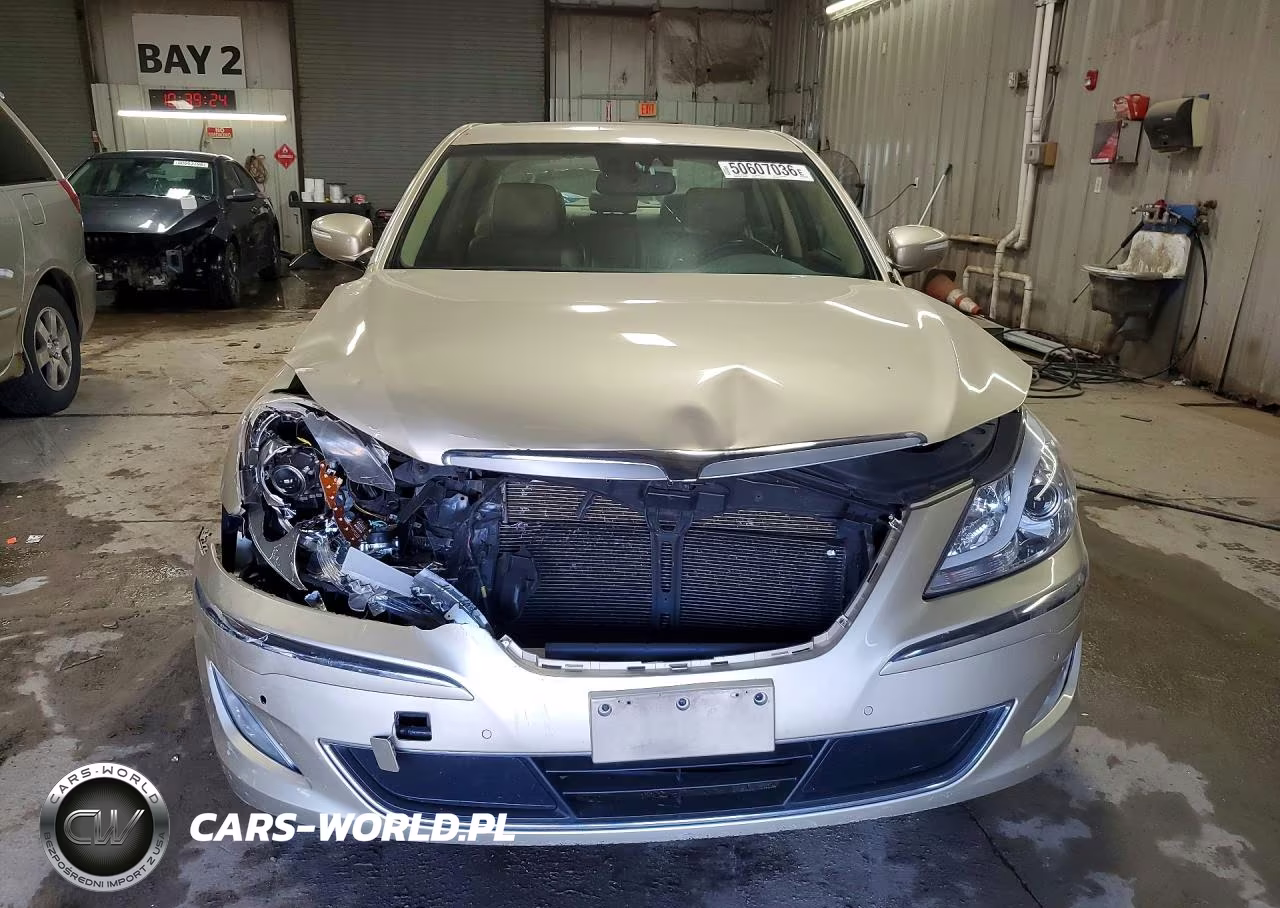 2012 Hyundai Genesis 3.8L VIN:KMHGC4DD9CU184731 - 5