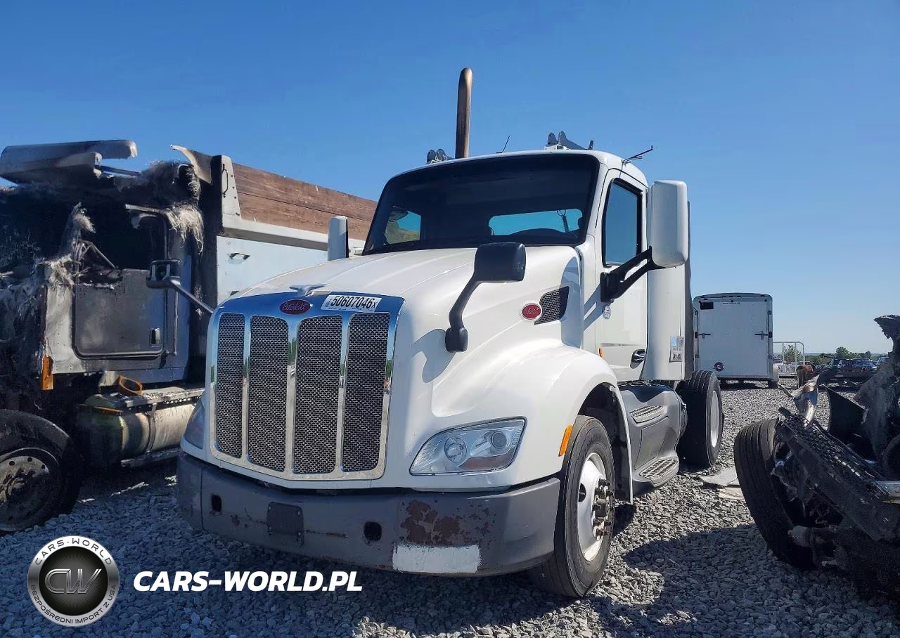 2016 Peterbilt 579 Semi Truck VIN:1XPBA48X3GD339884 - 2
