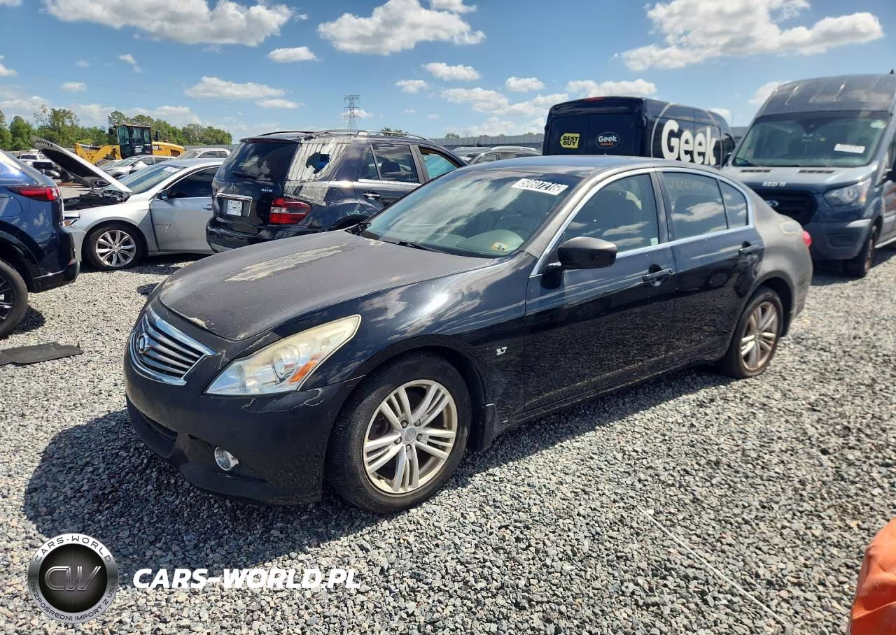 2015 Infiniti Q40 Base