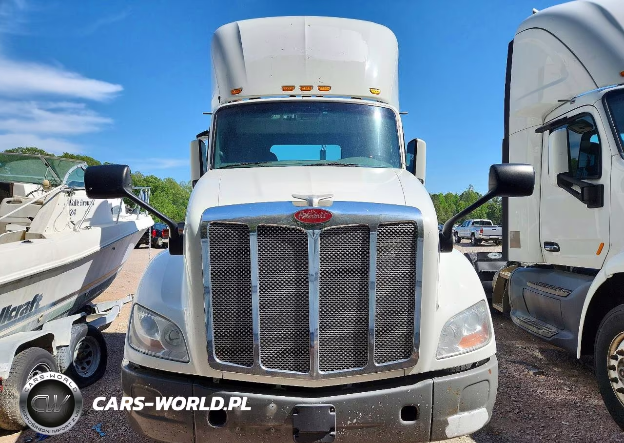 2017 Peterbilt 579 Semi Truck VIN:1XPBA48X6HD428494 - 9