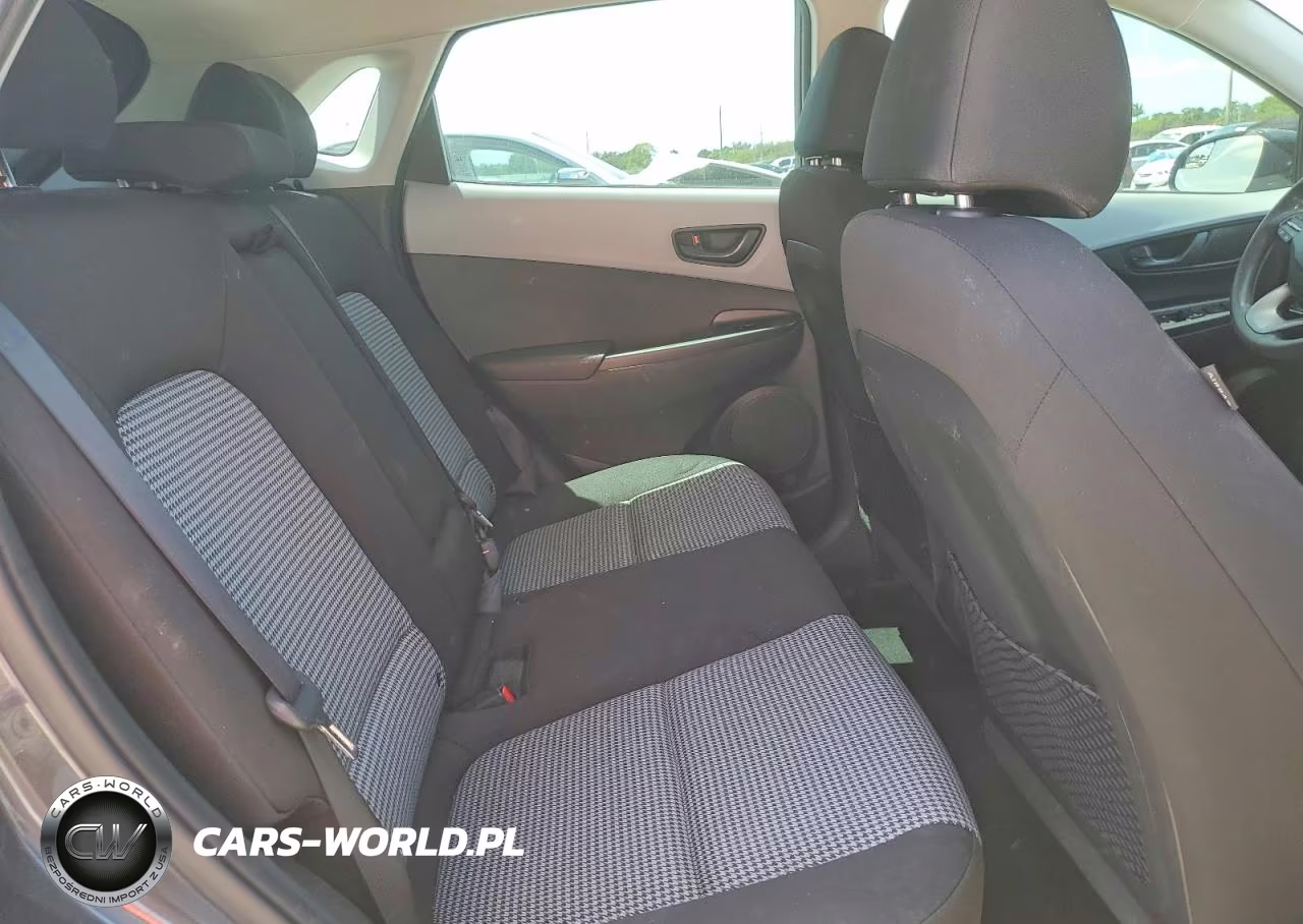 2021 Hyundai Kona Se VIN:KM8K12AA2MU657823 - 11
