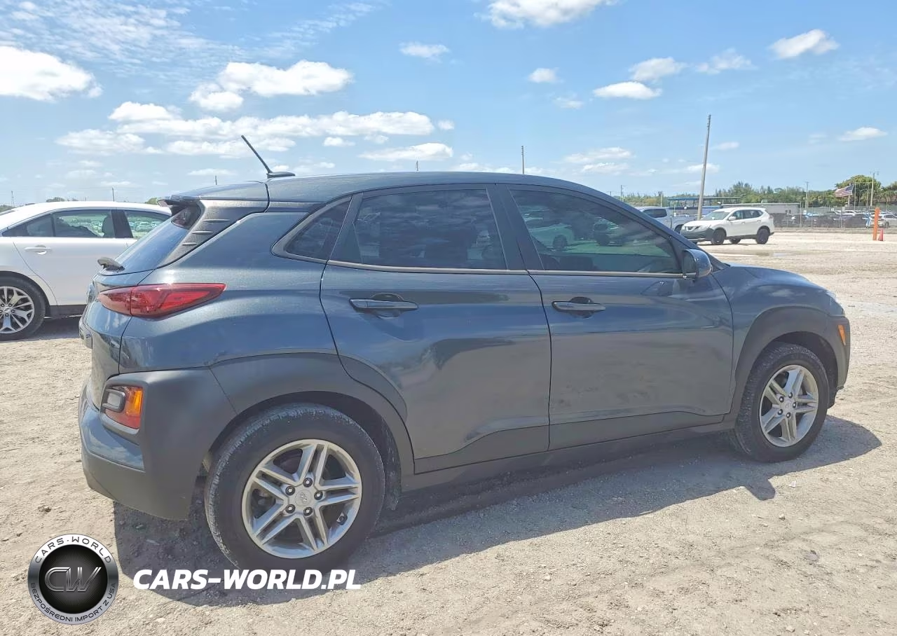 2021 Hyundai Kona Se VIN:KM8K12AA2MU657823 - 3