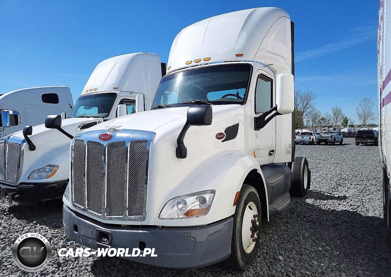 2017 Peterbilt 579 Semi Truck VIN:1XPBA48X8HD428982 - 2