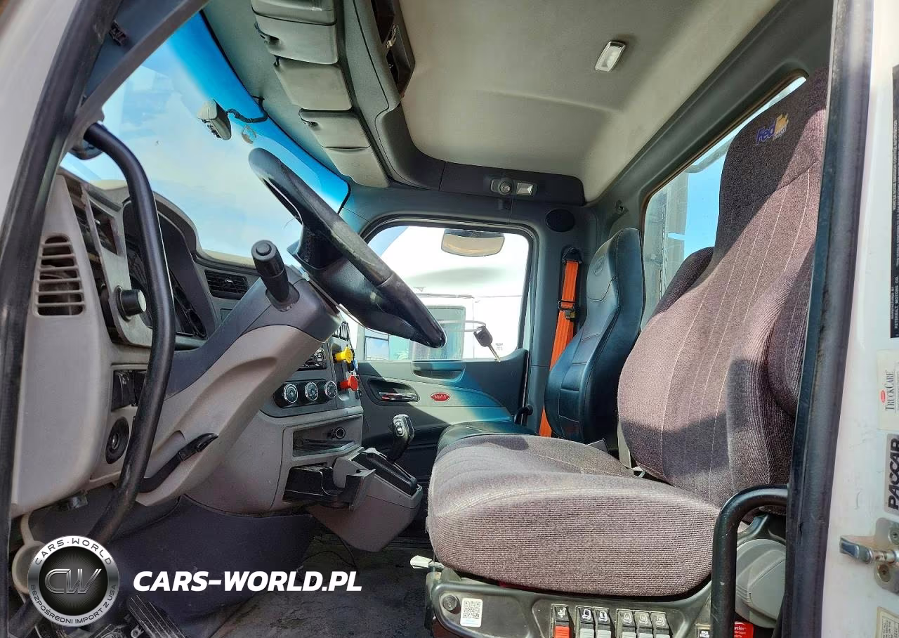 2016 Peterbilt 579 Semi Truck VIN:1XPBA48X6GD339846 - 5
