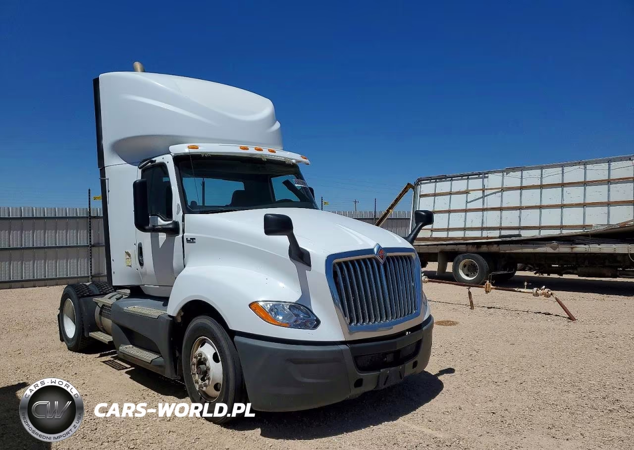 2018 International Lt625 Semi Truck