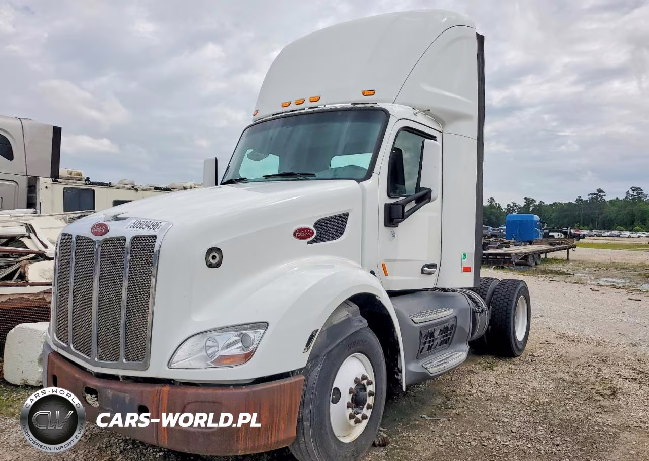 2017 Peterbilt 579 Semi Truck VIN:1XPBA48X7HD428911 - 2