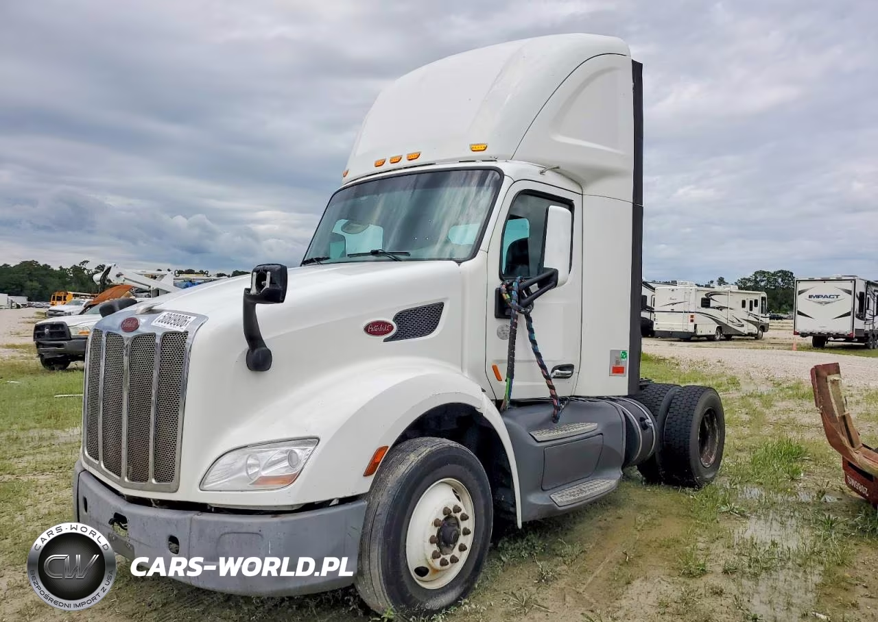 2017 Peterbilt 579 Semi Truck VIN:1XPBA48X6HD428995 - 2