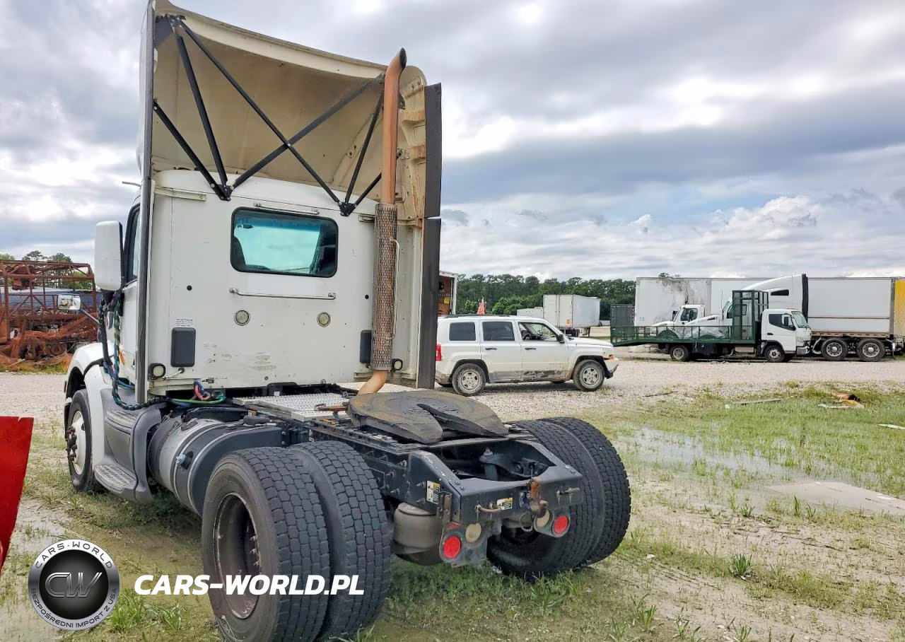 2017 Peterbilt 579 Semi Truck VIN:1XPBA48X6HD428995 - 3