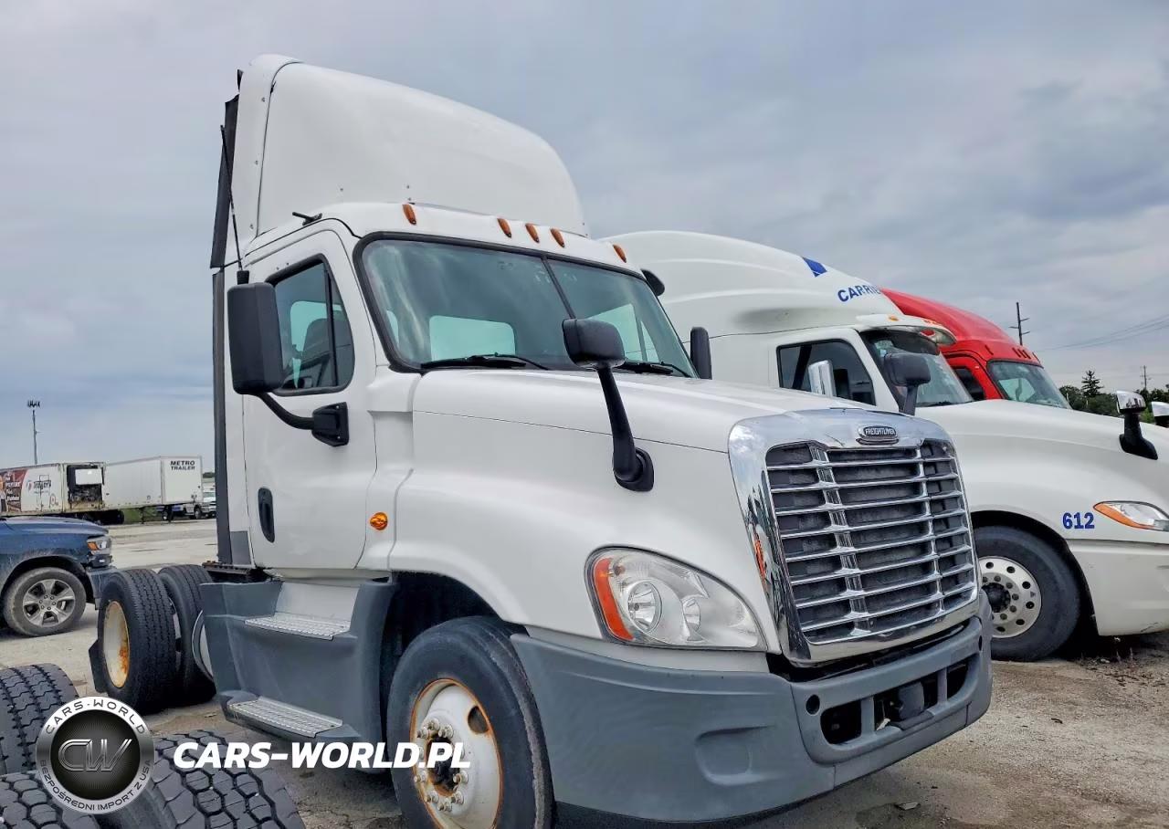 2016 Freightliner Cascadia 125 Semi Truck