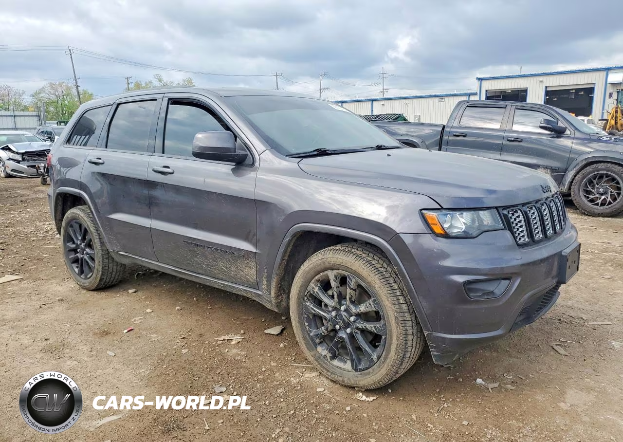 2019 Jeep Grand Cherokee Laredo VIN:1C4RJFAG0KC587840 - 4