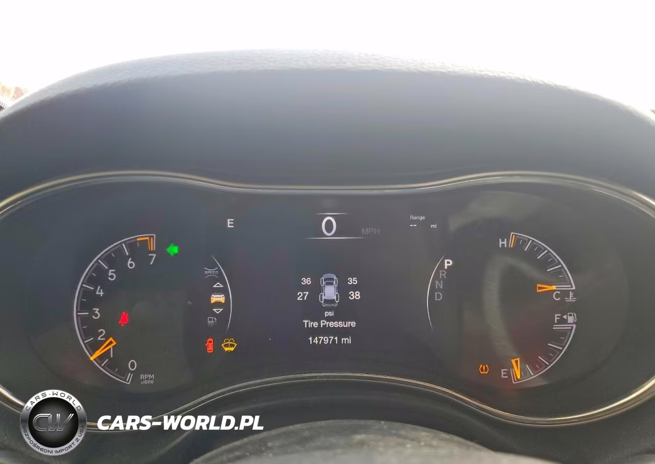 2019 Jeep Grand Cherokee Laredo VIN:1C4RJFAG0KC587840 - 9