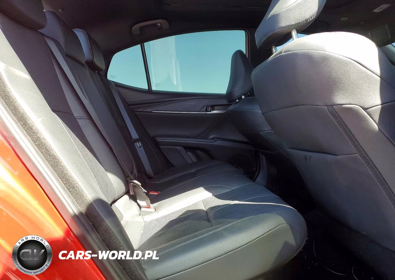 2025 Toyota Camry Xse VIN:4T1DAACK1SU037390 - 10