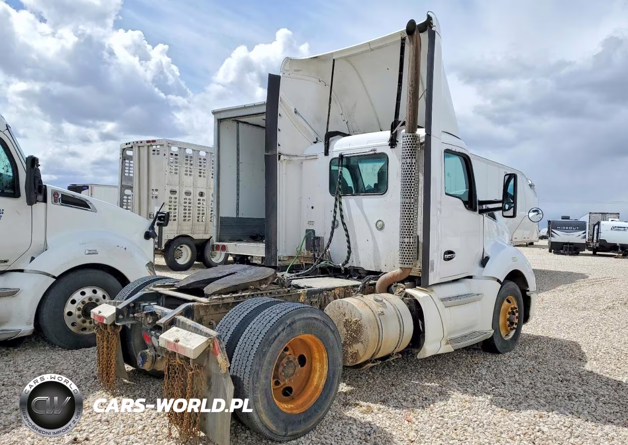 2014 Kenworth T680 Semi Truck VIN:1XKYA48X1EJ402320 - 4