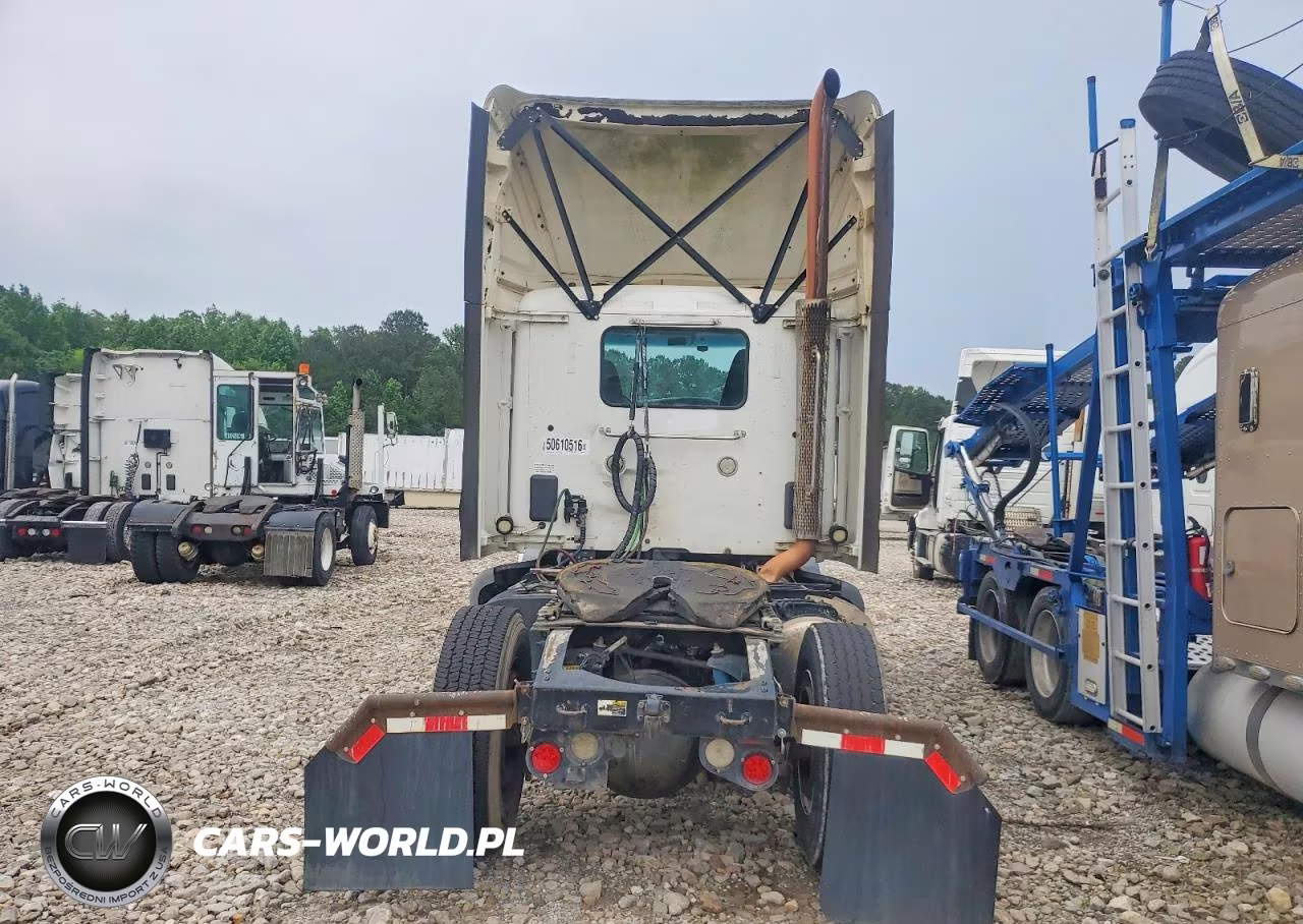 2017 Peterbilt 579 Semi Truck VIN:1XPBA48X1HD428886 - 6