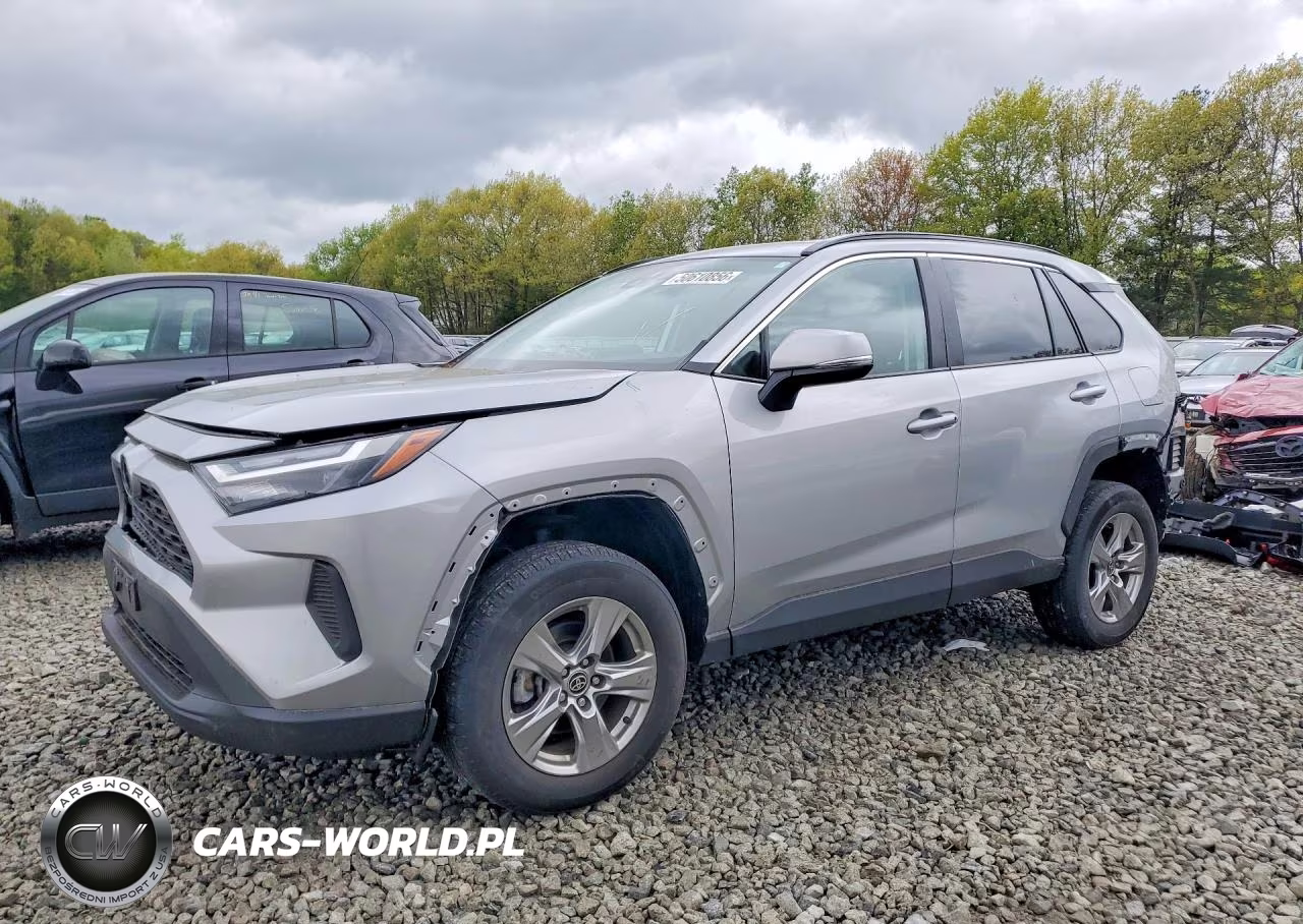 2024 Toyota Rav4 Xle – zdjęcie 1 z 14