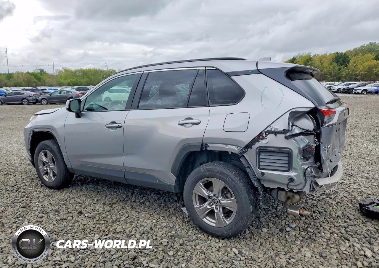 2024 Toyota Rav4 Xle VIN:2T3P1RFV3RW429385 - 2