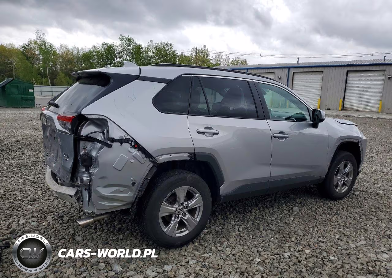 2024 Toyota Rav4 Xle VIN:2T3P1RFV3RW429385 - 3