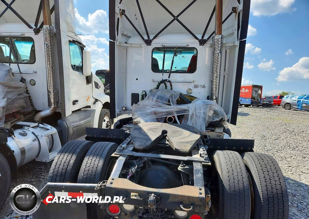 2021 Peterbilt 579 - Semi Truck VIN:1XPBA48X5MD703329 - 6