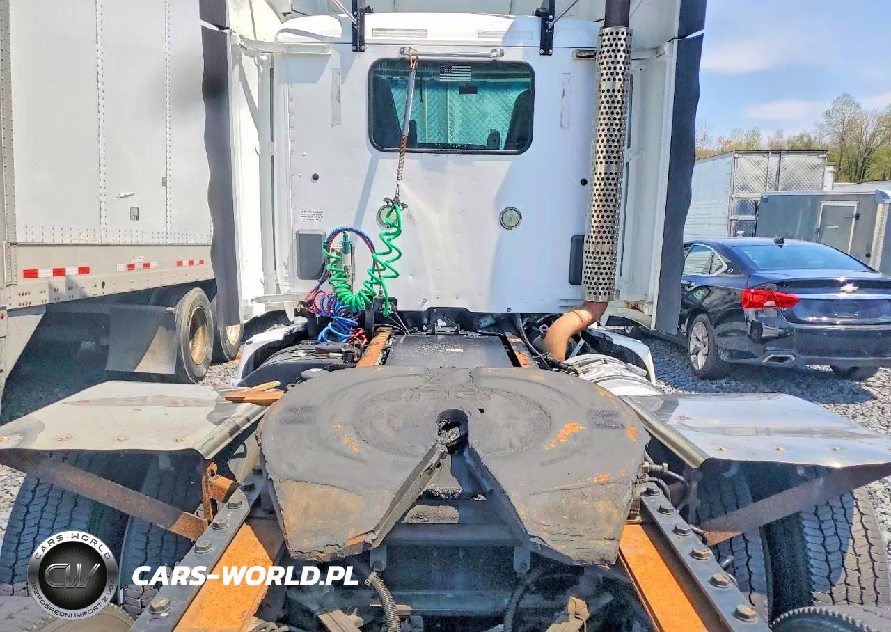 2014 Kenworth T680 Semi Truck VIN:1XKYD49X4EJ412863 - 6