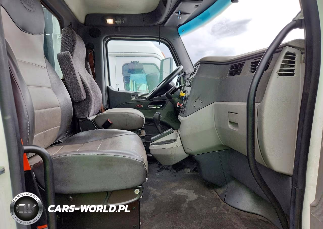 2015 Peterbilt 579 Semi Truck VIN:1XPBA48X7FD299355 - 5