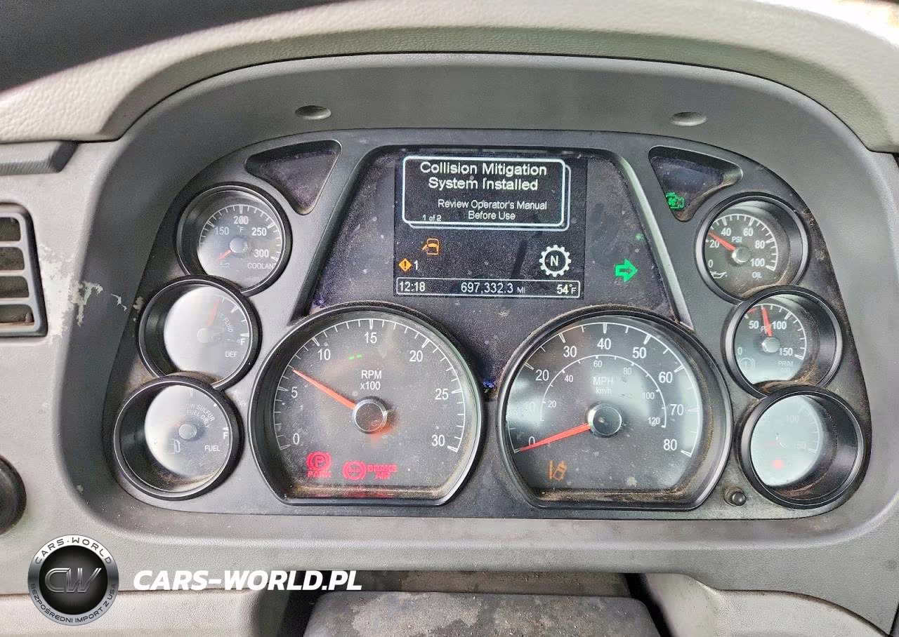 2015 Peterbilt 579 Semi Truck VIN:1XPBA48X7FD299355 - 8
