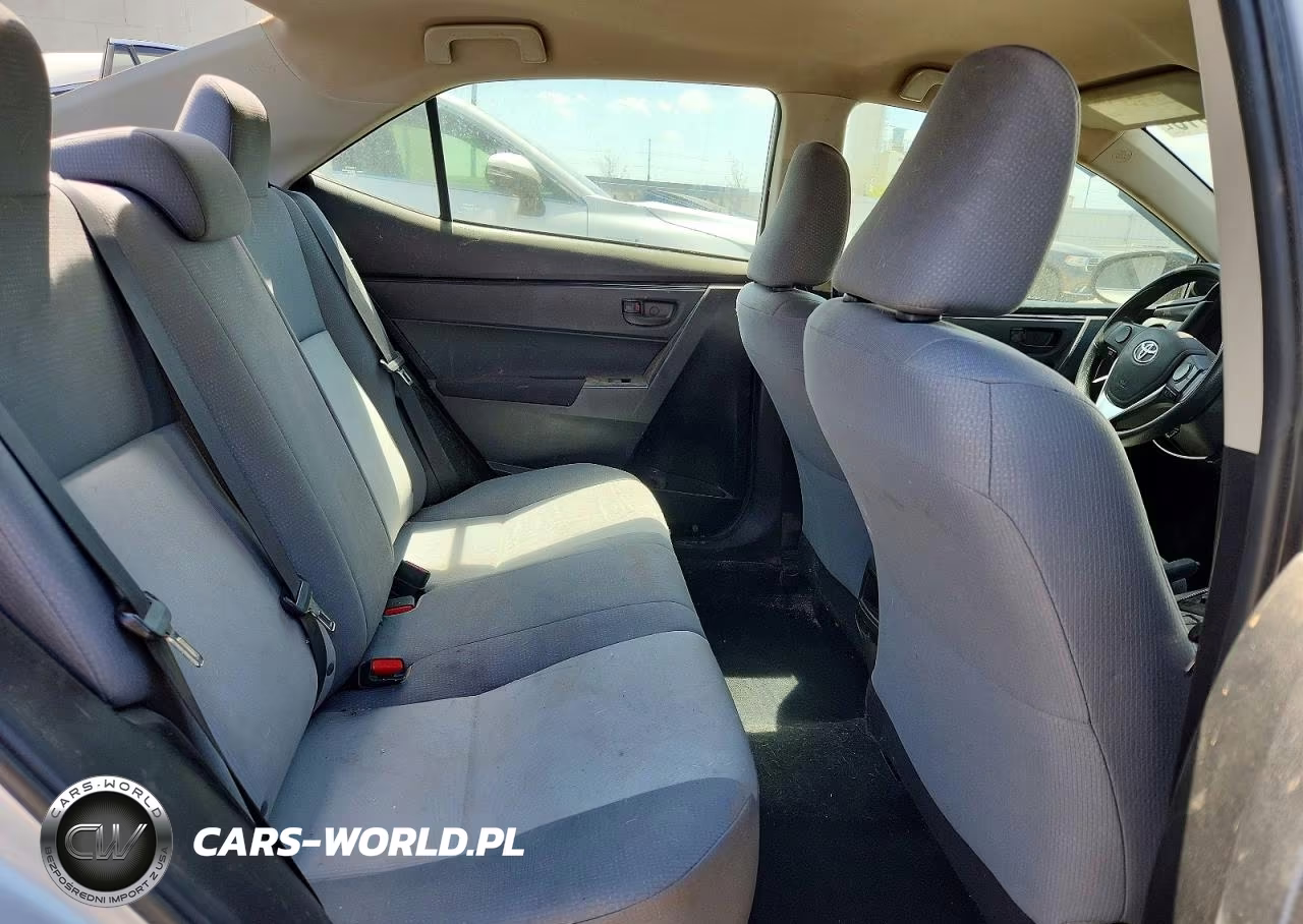 2018 Toyota Corolla L VIN:5YFBURHE6JP775914 - 10