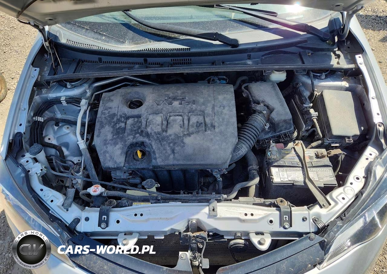 2018 Toyota Corolla L VIN:5YFBURHE6JP775914 - 11