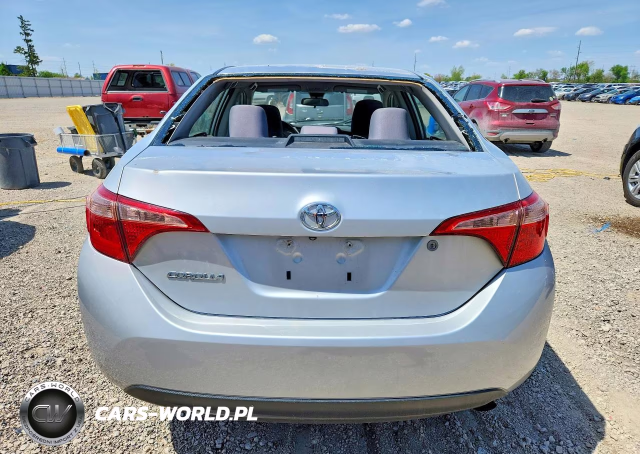 2018 Toyota Corolla L VIN:5YFBURHE6JP775914 - 6