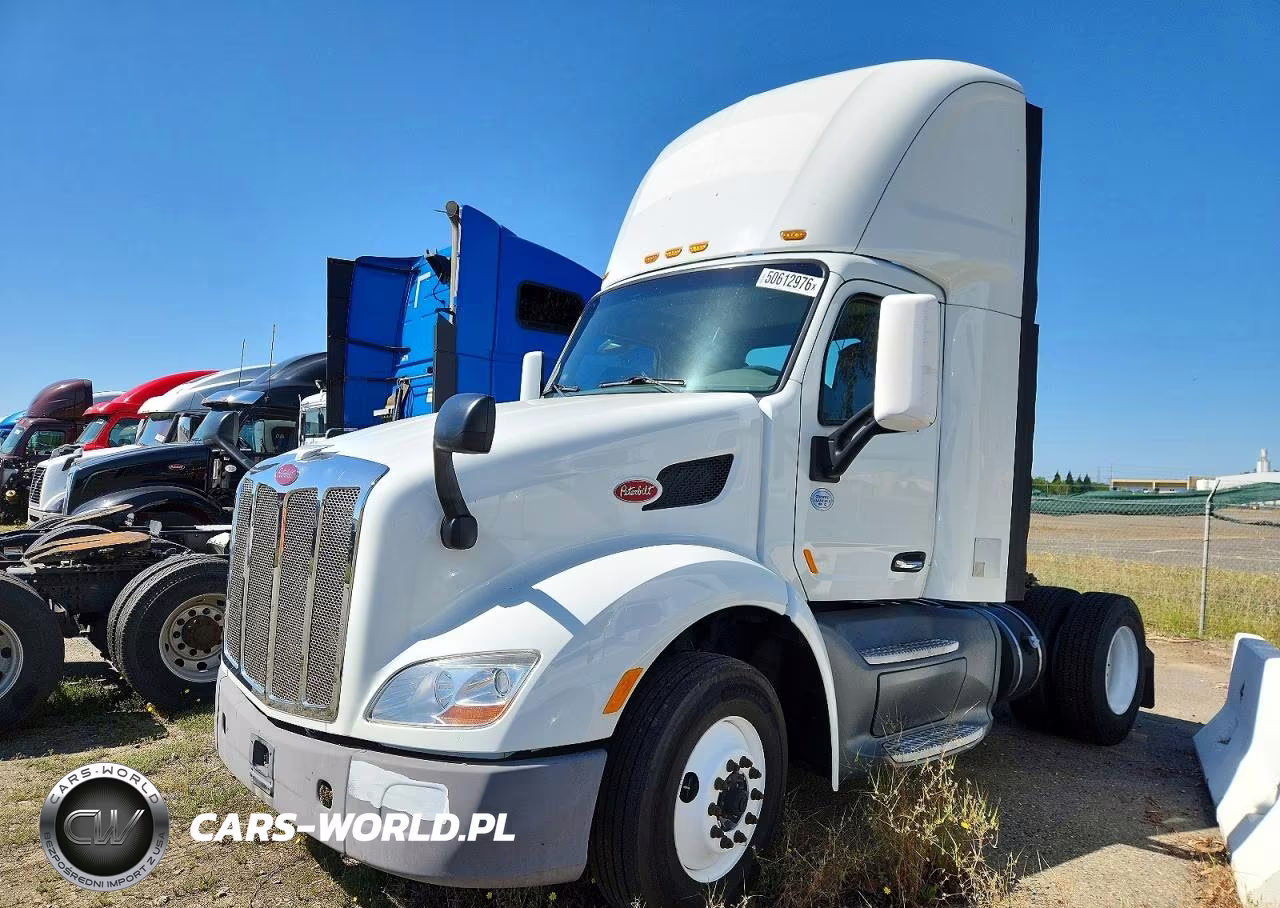 2016 Peterbilt 579 - Semi Truck VIN:1XPBA48X3GD299421 - 2